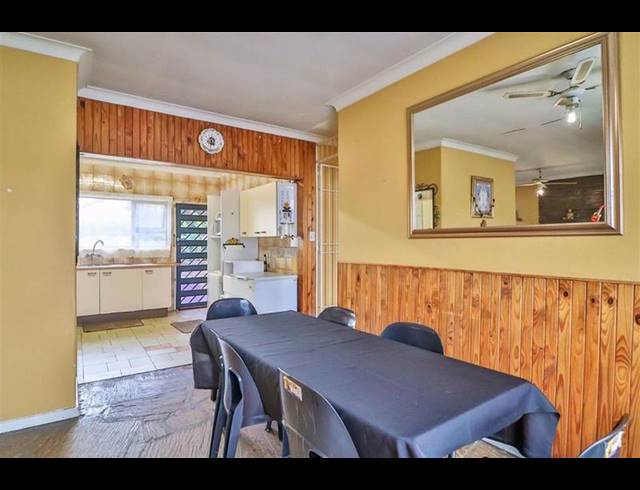 3 BEDROOM HOUSE FOR SALE IN SOUTH CREST